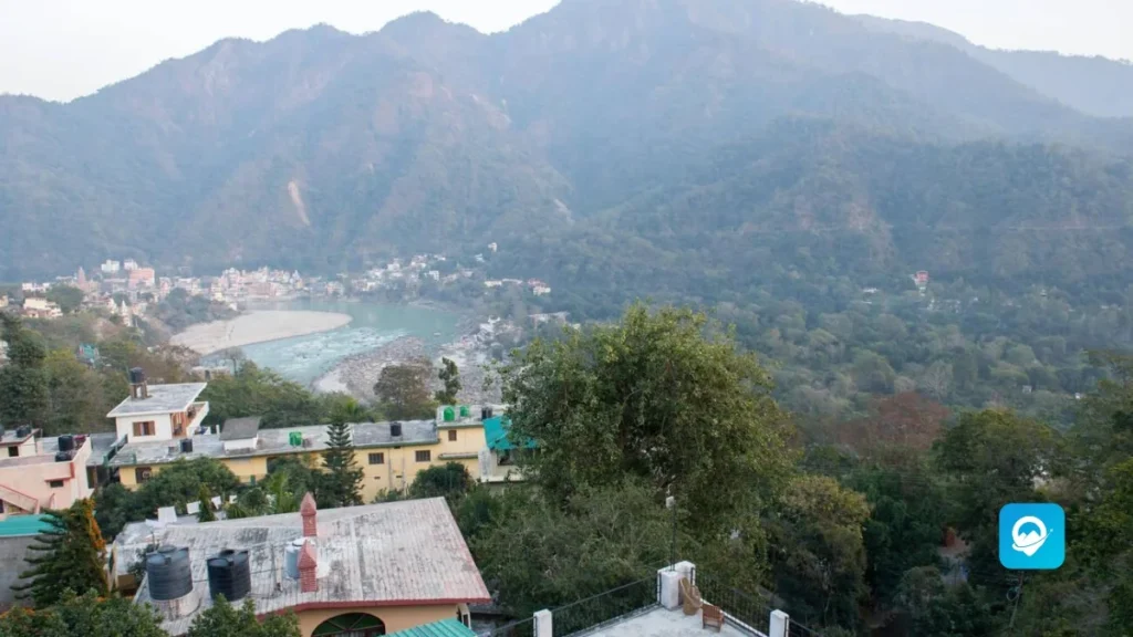 Staying in Tapovan 