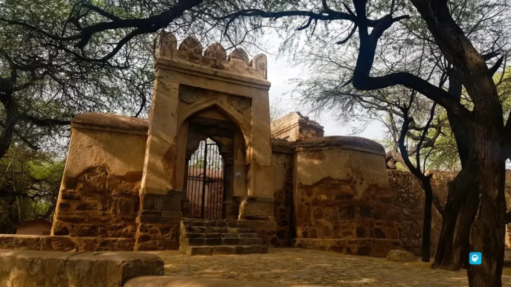 Bhooli Bhatiyari Ka Mahal - Karol Bagh