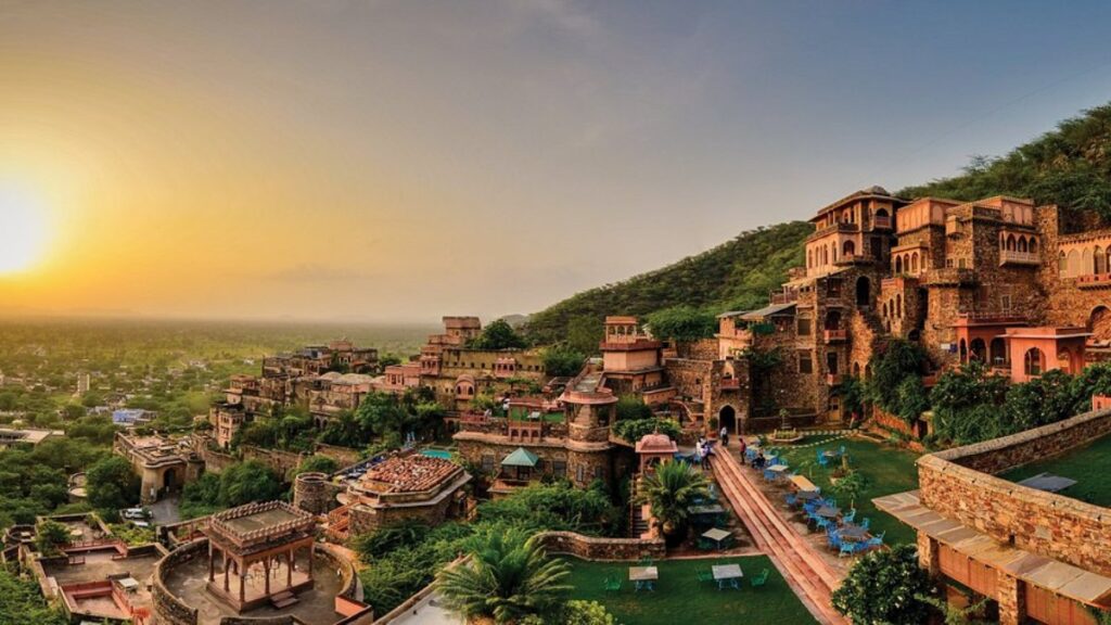 Neemrana Fort