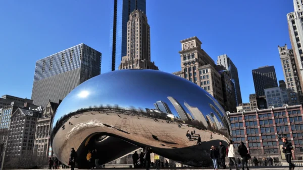 How to Avoid Tourist Traps in Chicago