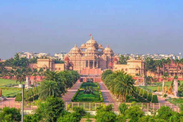 Best Temples to Visit in Delhi on New Year