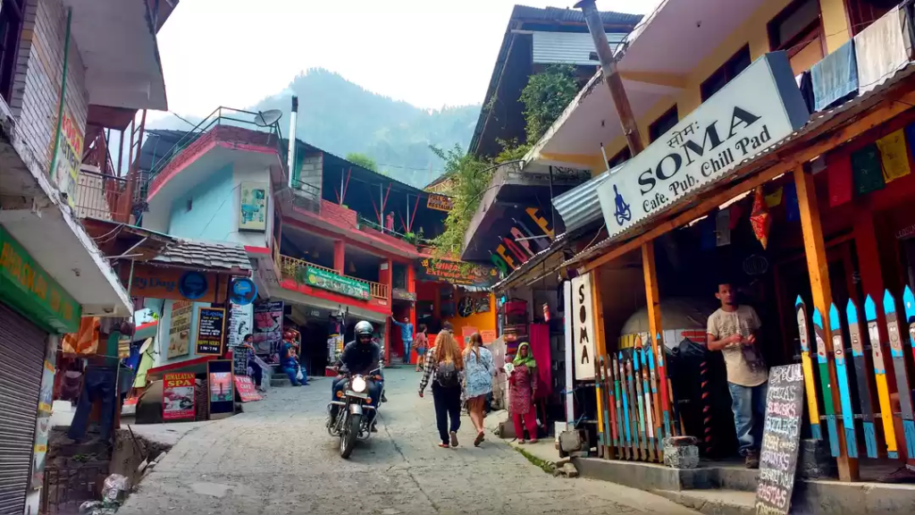 Old Manali Streets